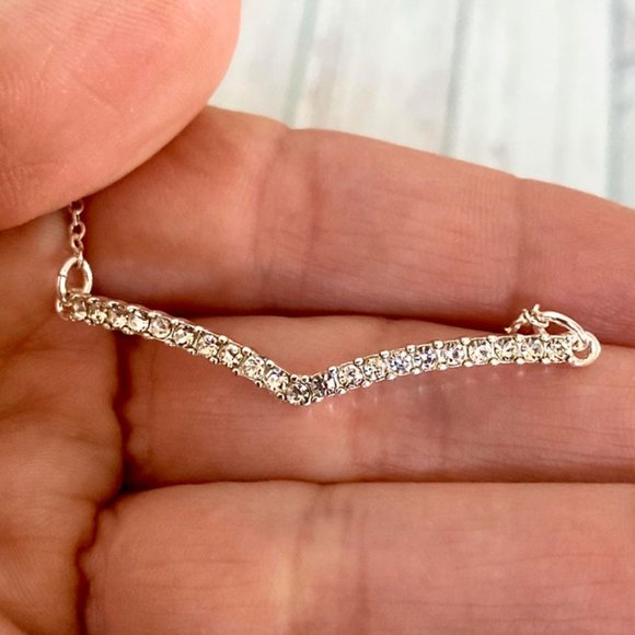 Avon Necklace and bracelet set - Picture 9 of 9